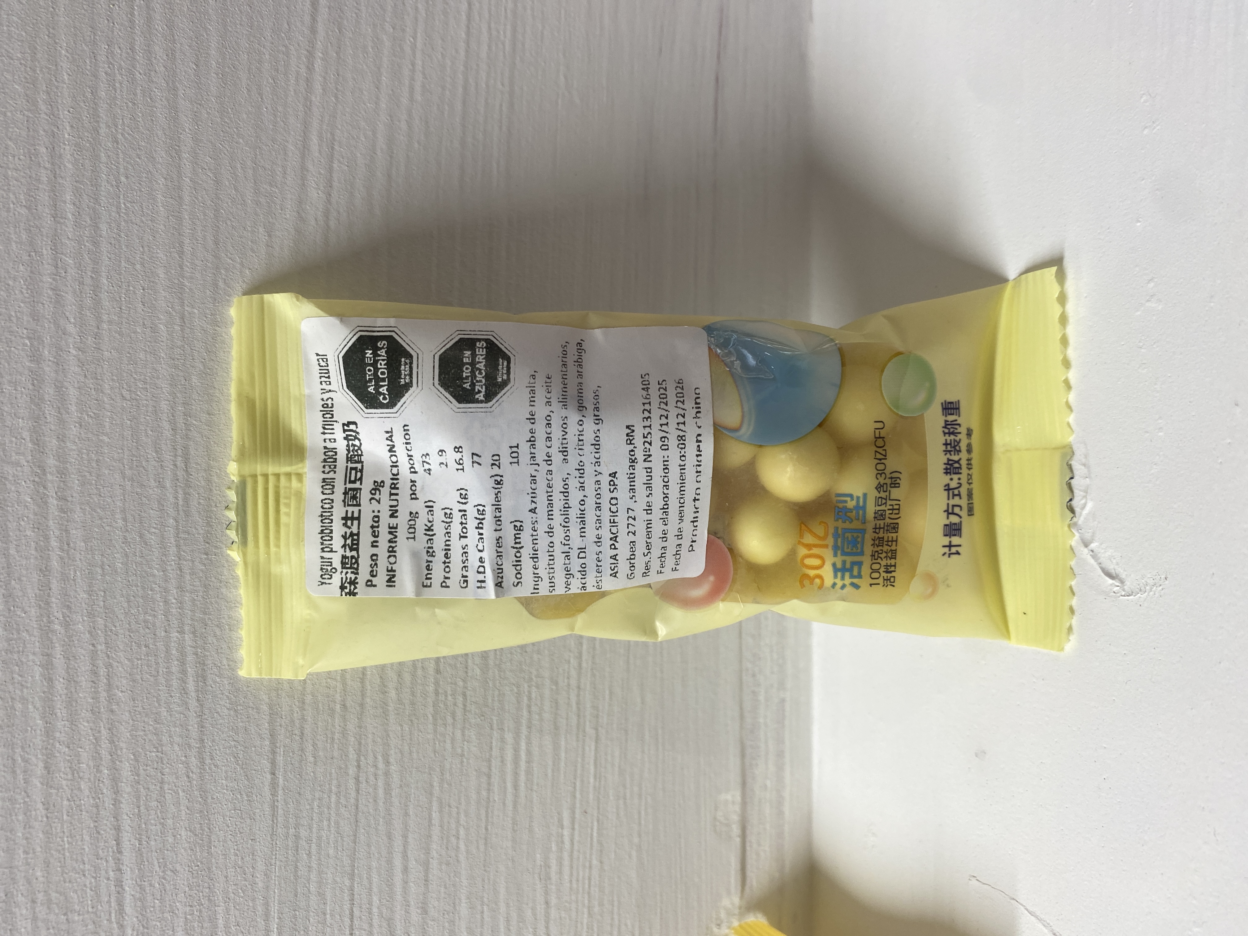 Bolitas de yogur con probióticos sabor a frijoles y azúcar